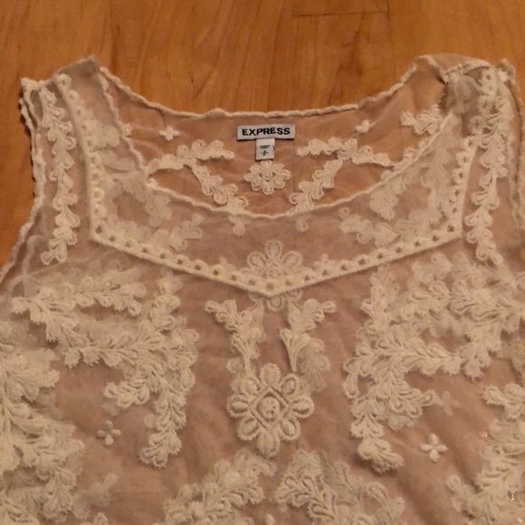 Express Lace Top - Picture 3 of 4